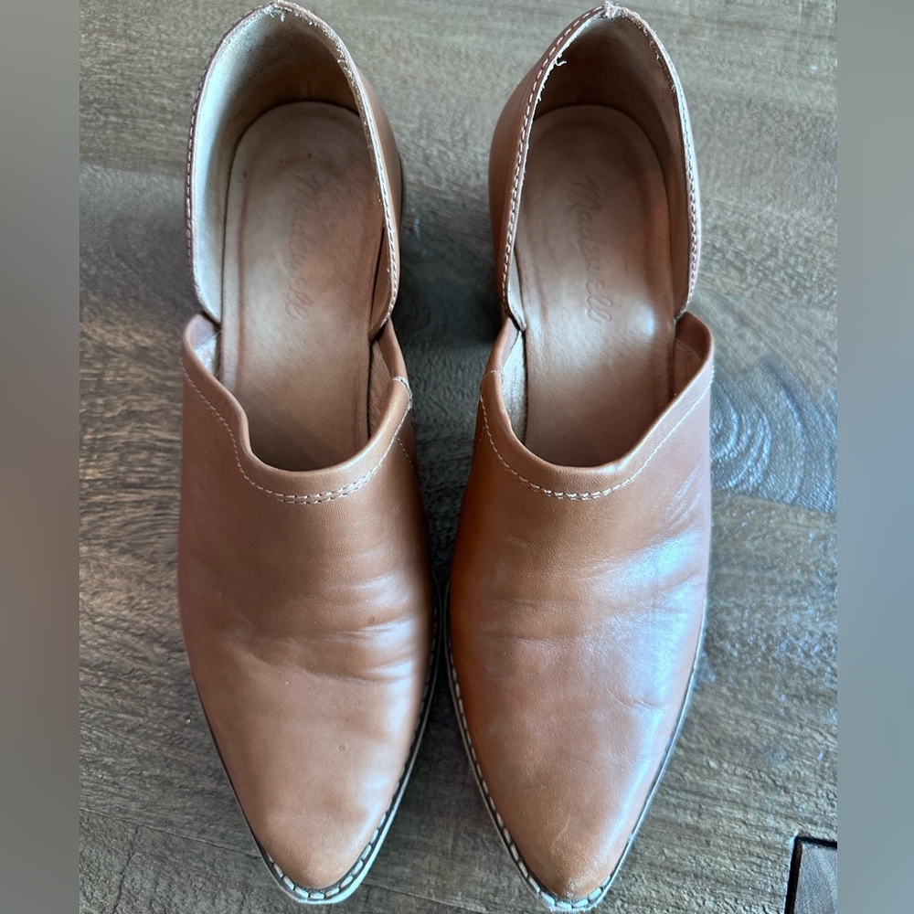 Madewell Brady Bootie in Saddle color - Picture 4 of 4